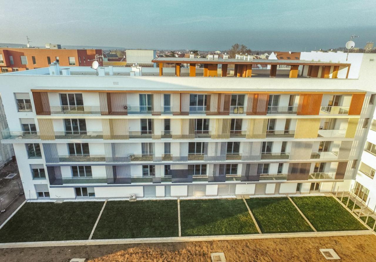 Studio Apartman Dakovo In Exterior foto